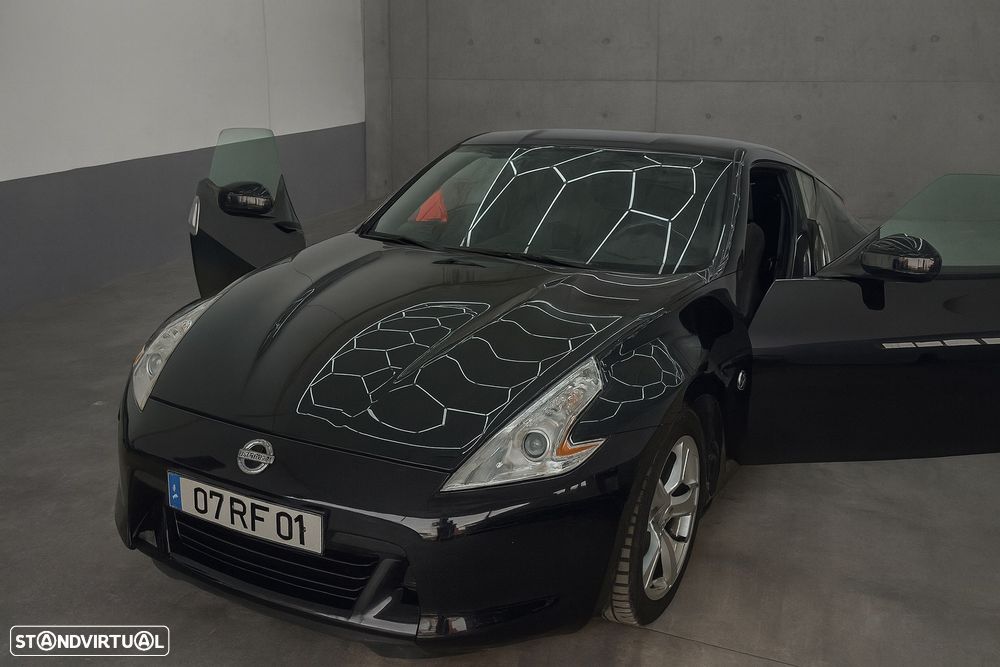 Nissan 370 Z - 6