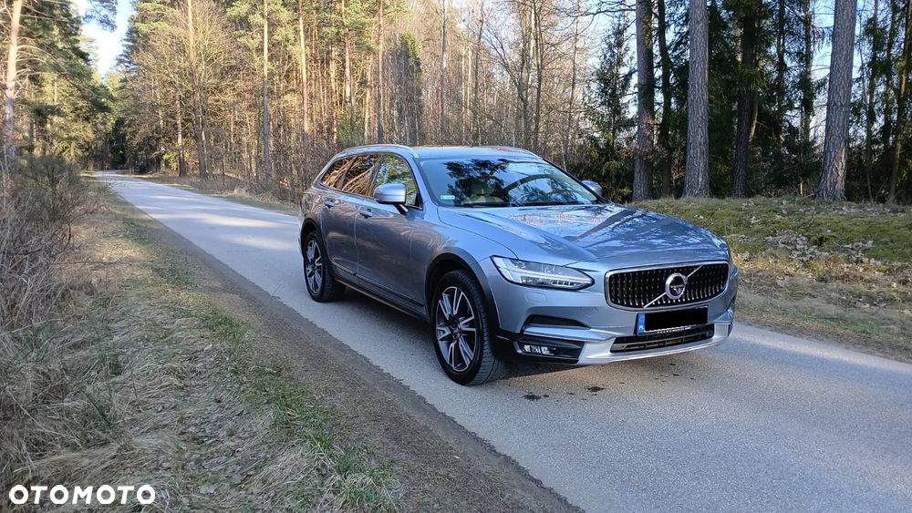 Volvo V90 Cross Country D5 AWD - 2