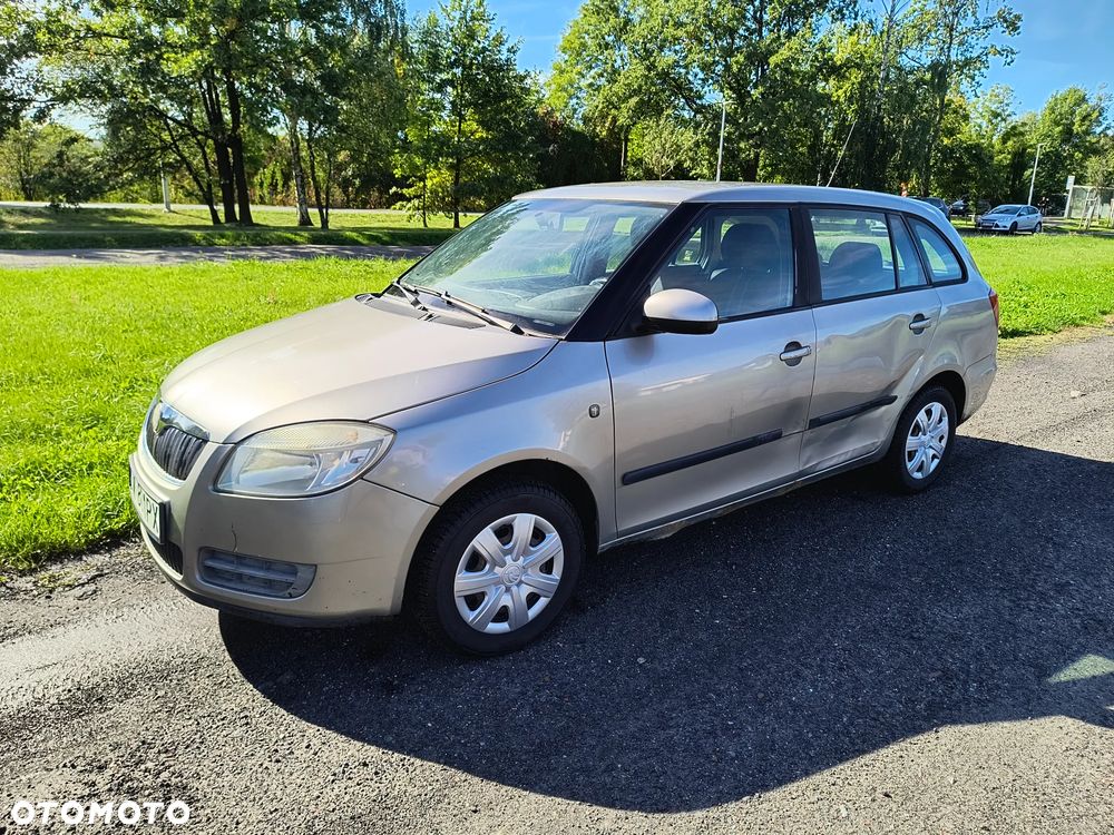 Skoda Fabia 1.4 16V Ambiente - 2