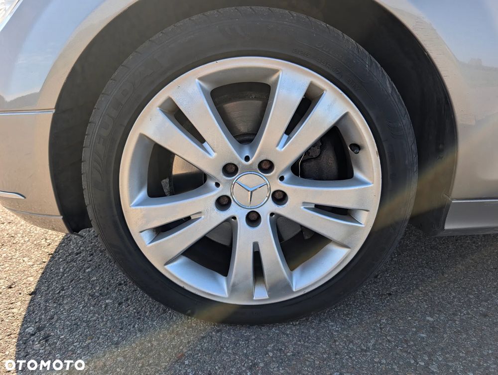 Mercedes-Benz Klasa C 320 CDI Avantgarde 4-Matic - 23