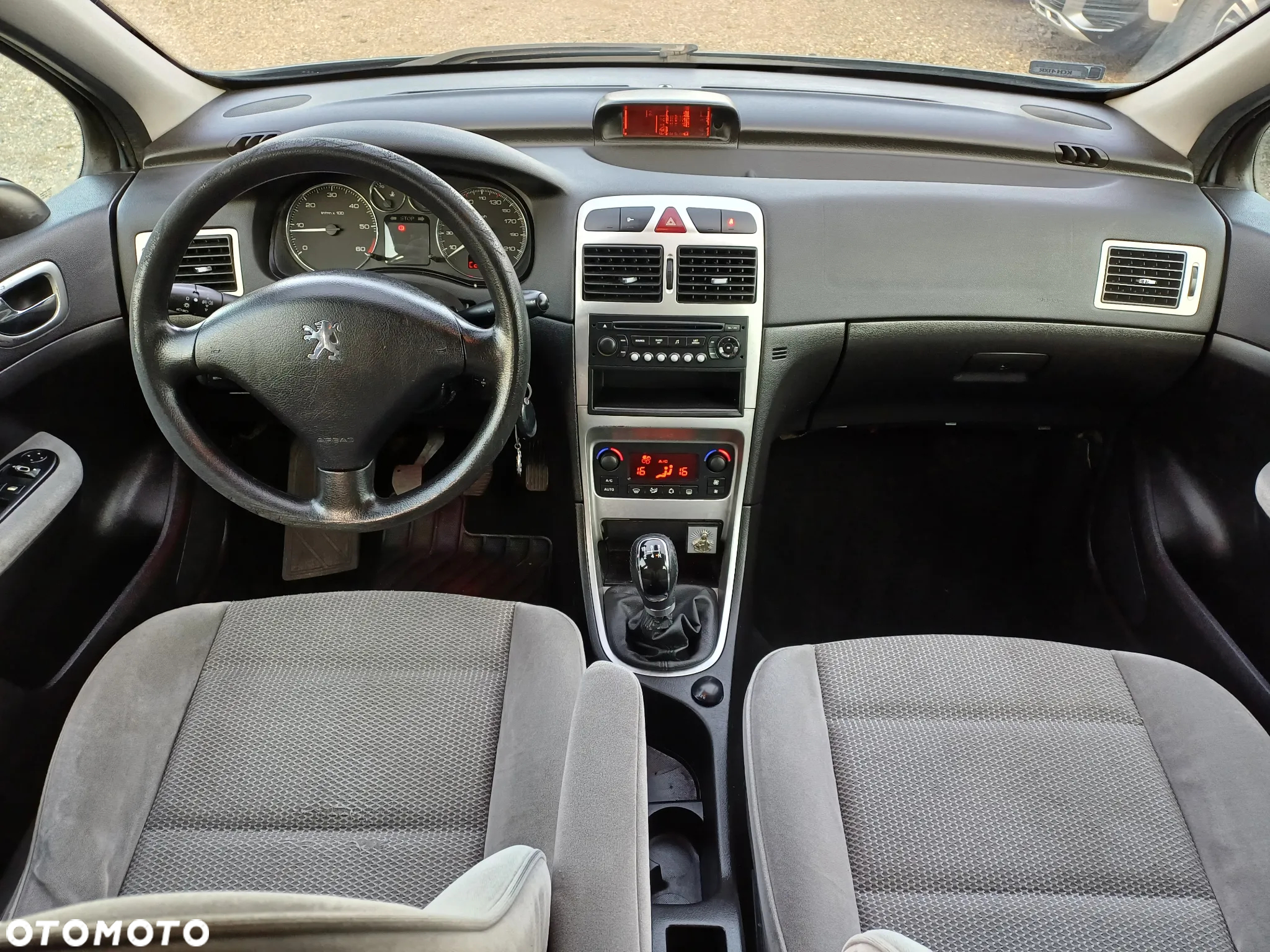 Peugeot 307 HDi 110 Premium - 16