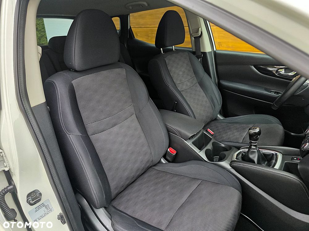 Nissan Qashqai 1.2 DIG-T Tekna - 24