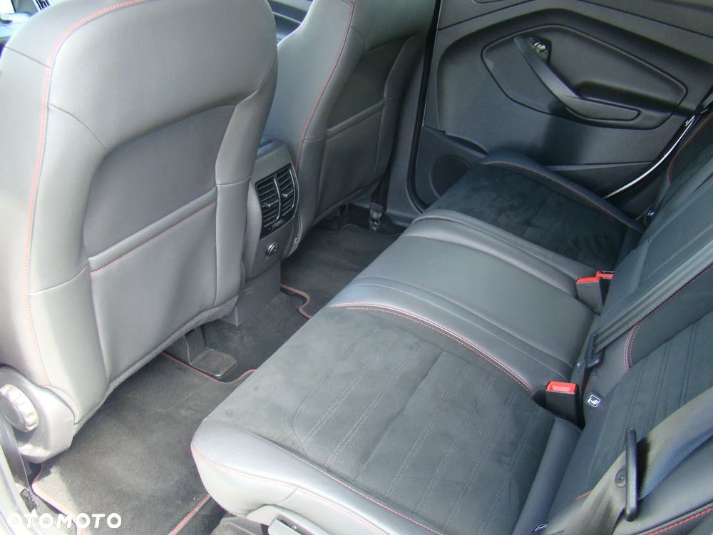 Ford Kuga 2.0 EcoBoost 4x4 ST-Line - 35