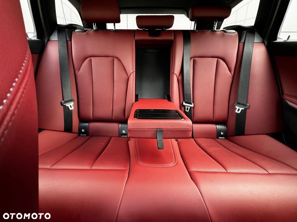 BMW Seria 3 318i Luxury Line sport - 24
