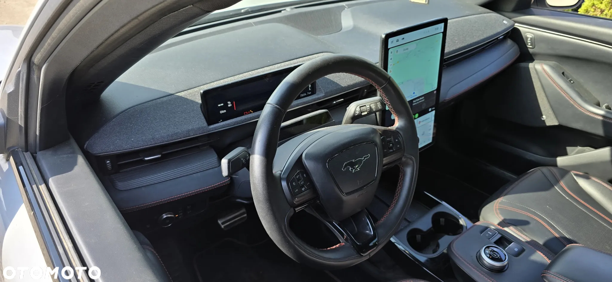 Ford Mustang Mach-E 88 kWh AWD Premium - 10