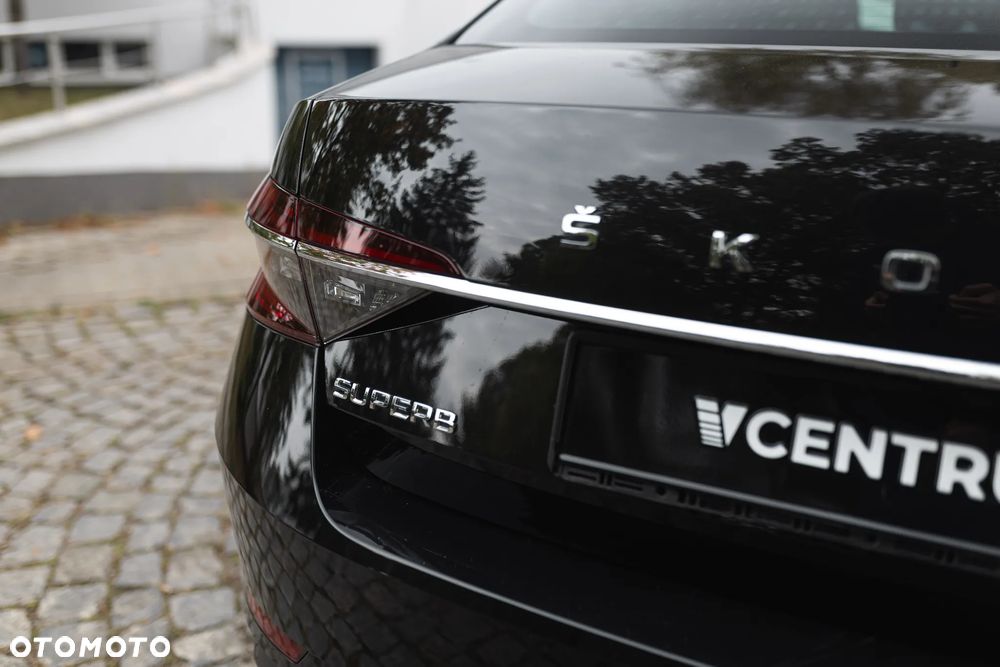 Skoda Superb 2.0 TDI SCR Style DSG - 11