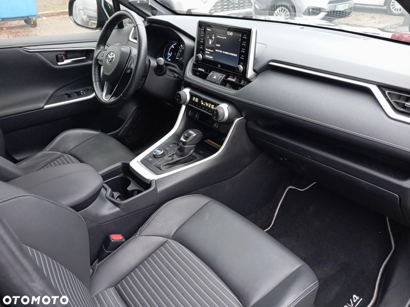 Toyota RAV4 2.5 Hybrid Black Edition by JBL 4x4 - 12
