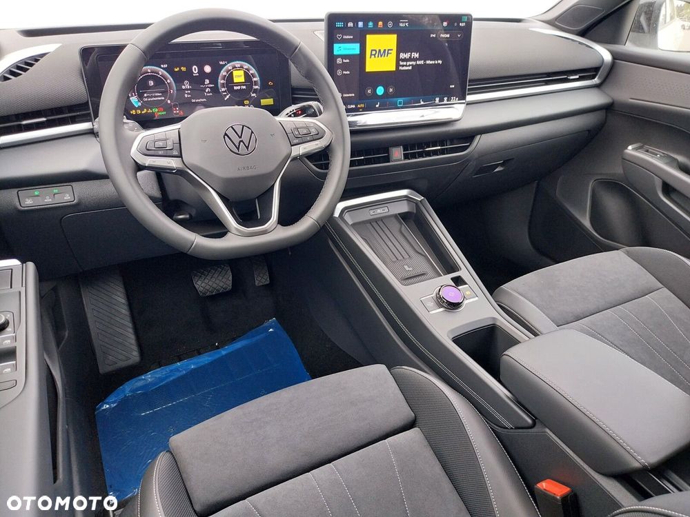 Volkswagen T-Roc - 18