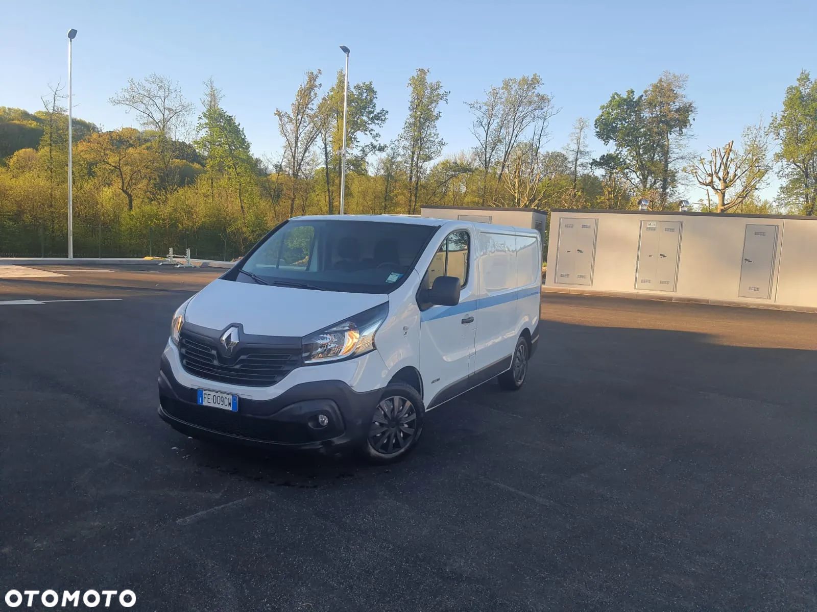 Renault TRAFIC - 1