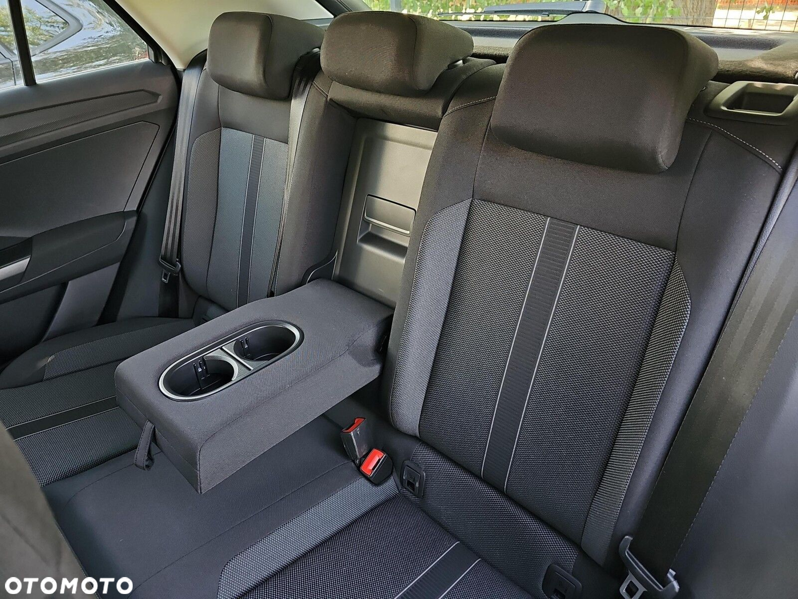 Volkswagen T-Roc 1.5 TSI Life Plus DSG - 21