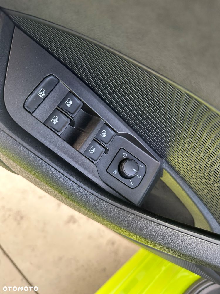 Skoda Octavia 2.0 TDI RS DSG - 25