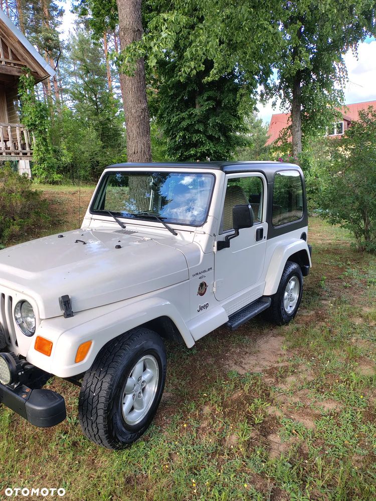 Jeep Wrangler - 3