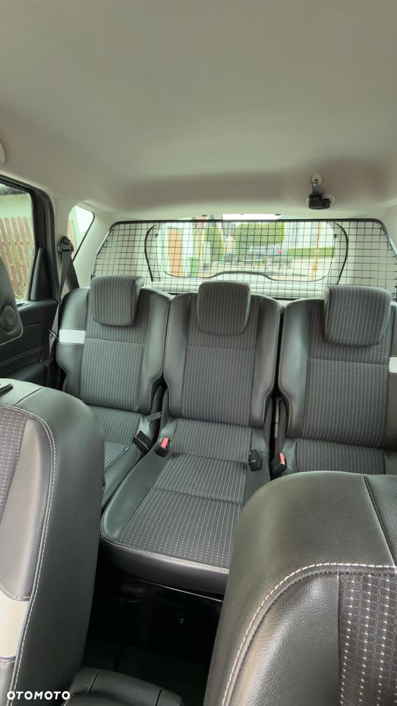 Renault Scenic 1.6 16V 110 Authentique - 17