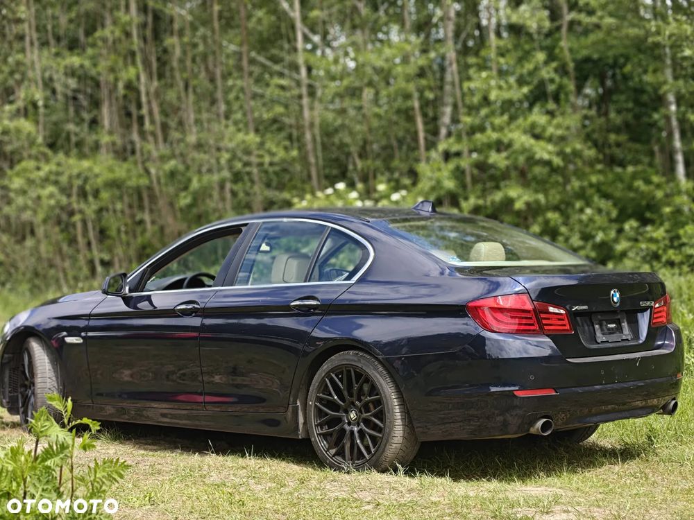 BMW Seria 5 535i xDrive Sport-Aut Modern Line - 13