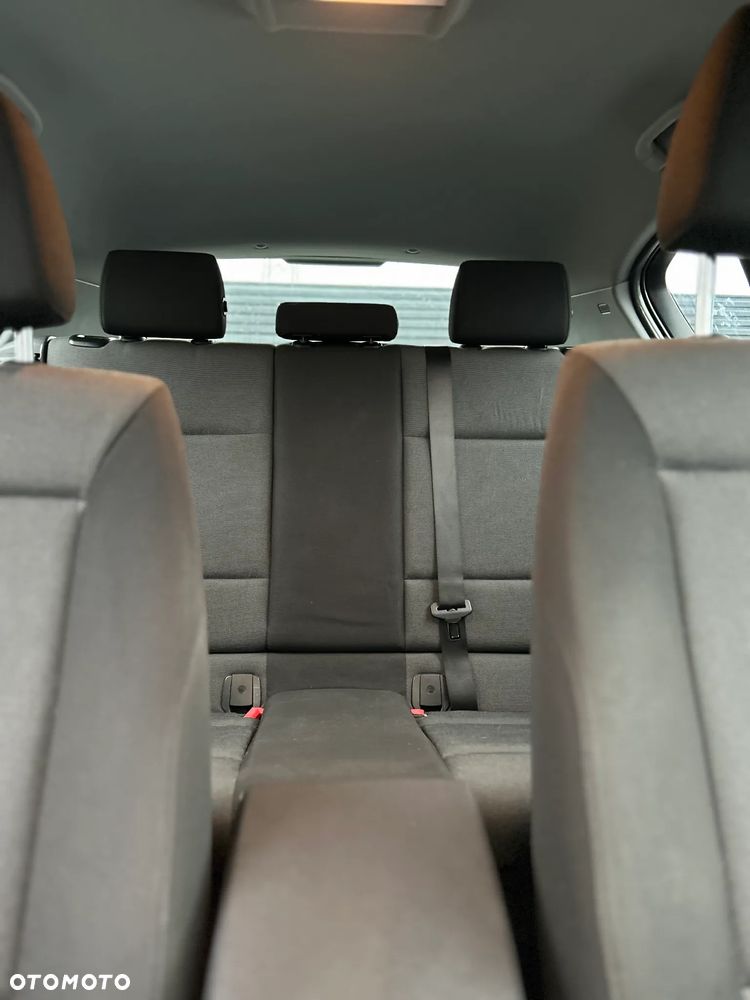 BMW Seria 1 116i - 13