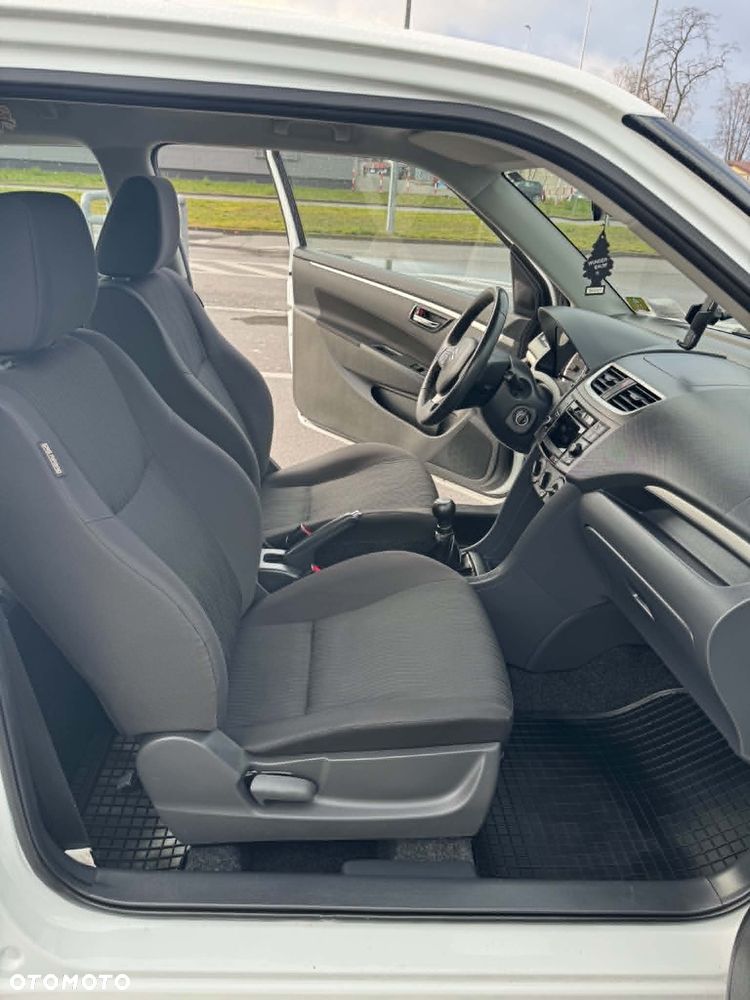 Suzuki Swift 1.2 - 11