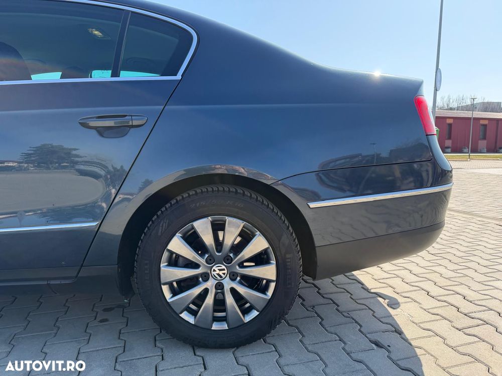 Volkswagen Passat 2.0TDI Highline DPF 4Motion - 7