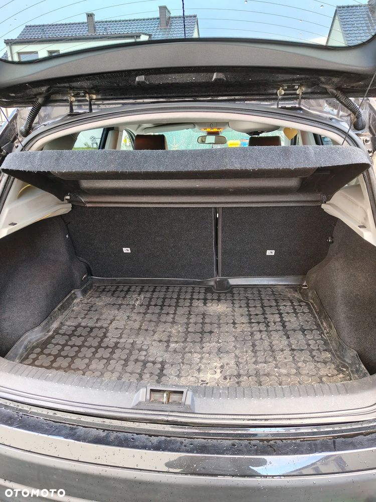 Nissan Qashqai 2.0 dCi DPF tekna - 13