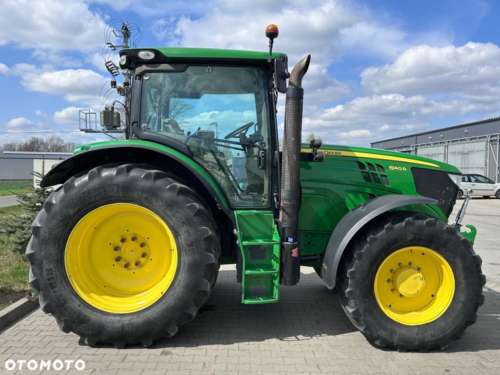 John Deere 6140R - 1