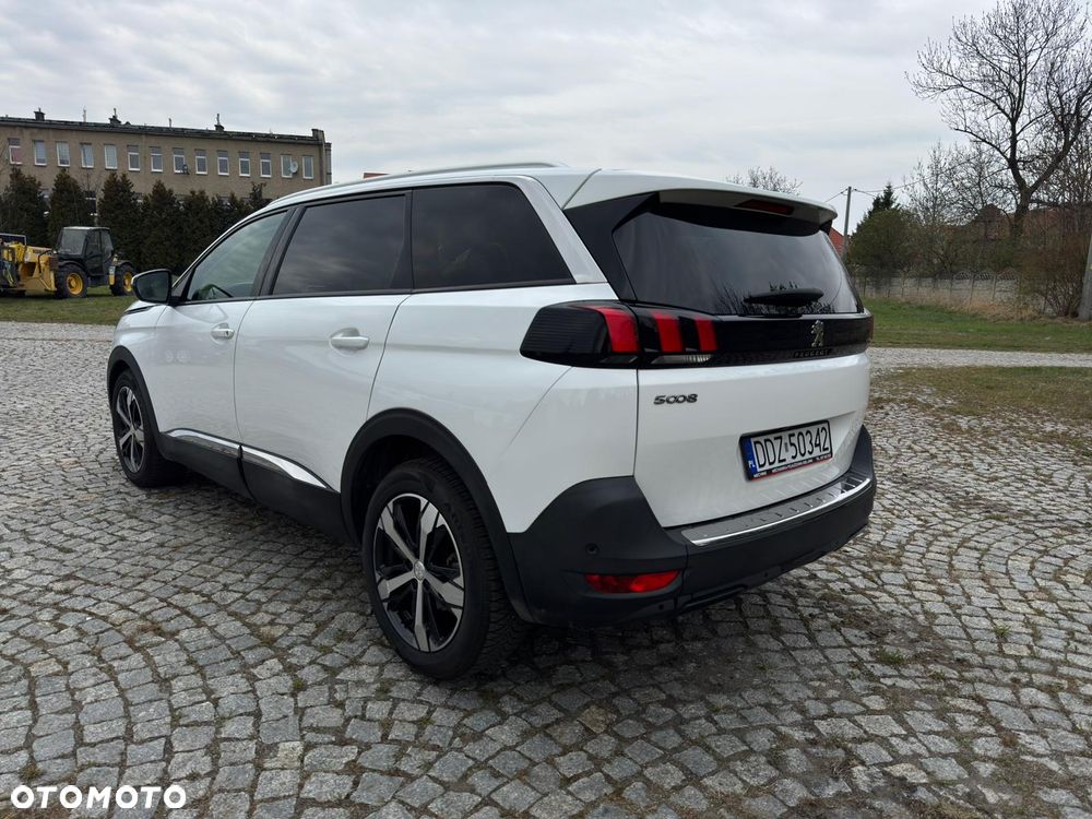 Peugeot 5008 1.2 PureTech Allure S&S EAT8 - 4