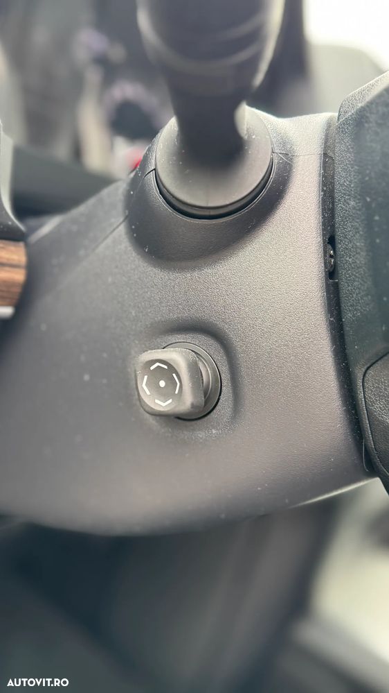 Toyota Land Cruiser 2.8l D-4D 204 CP A/T 7 locuri Executive - 20