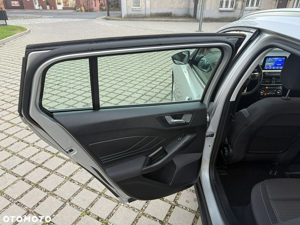 Ford Focus - 11