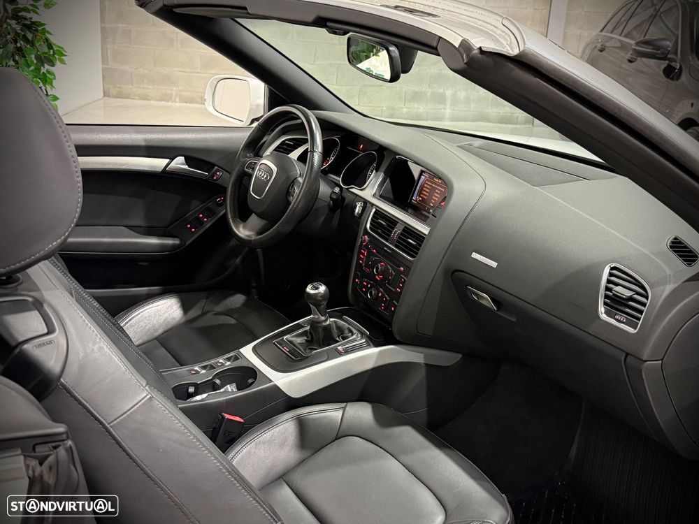 Audi A5 Cabrio 2.0 TDi - 9