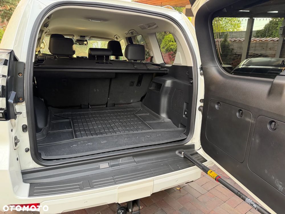 Toyota Land Cruiser LC 2.8 D-4D Executive - 4