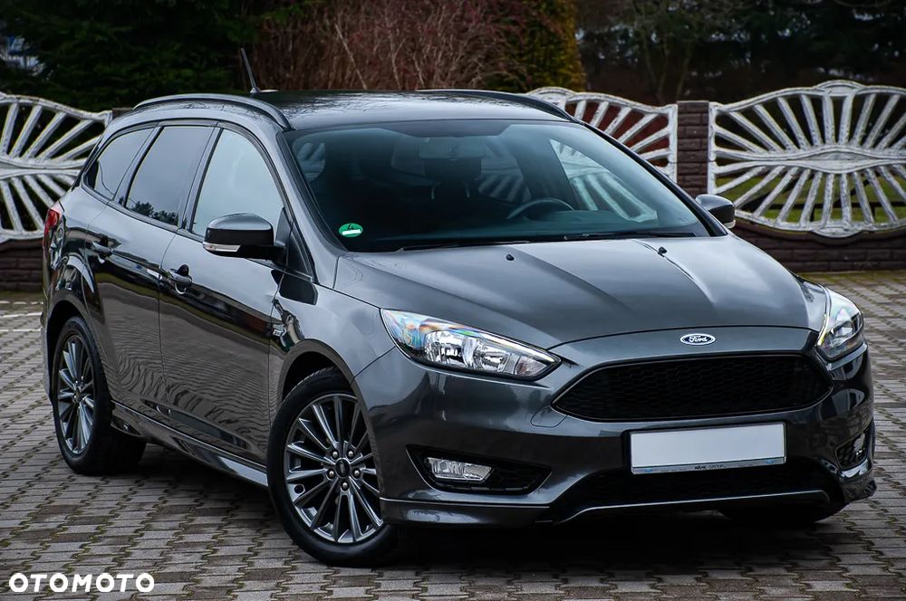 Ford Focus 1.5 EcoBoost Titanium ASS - 36