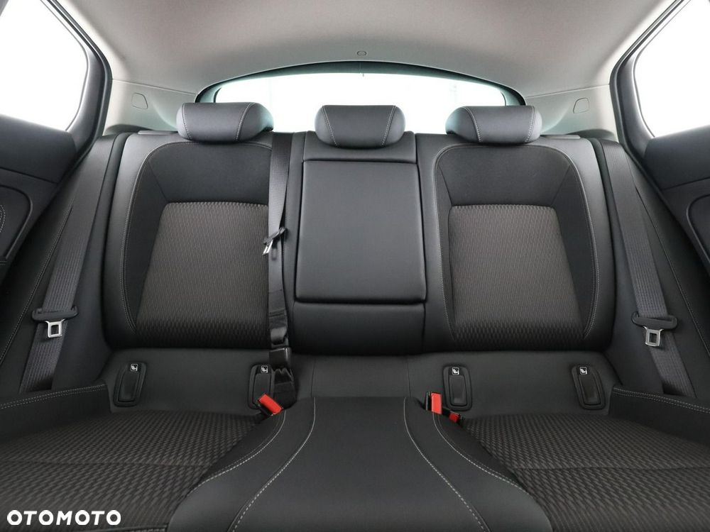 Opel Insignia 1.5 T Innovation S&S - 19