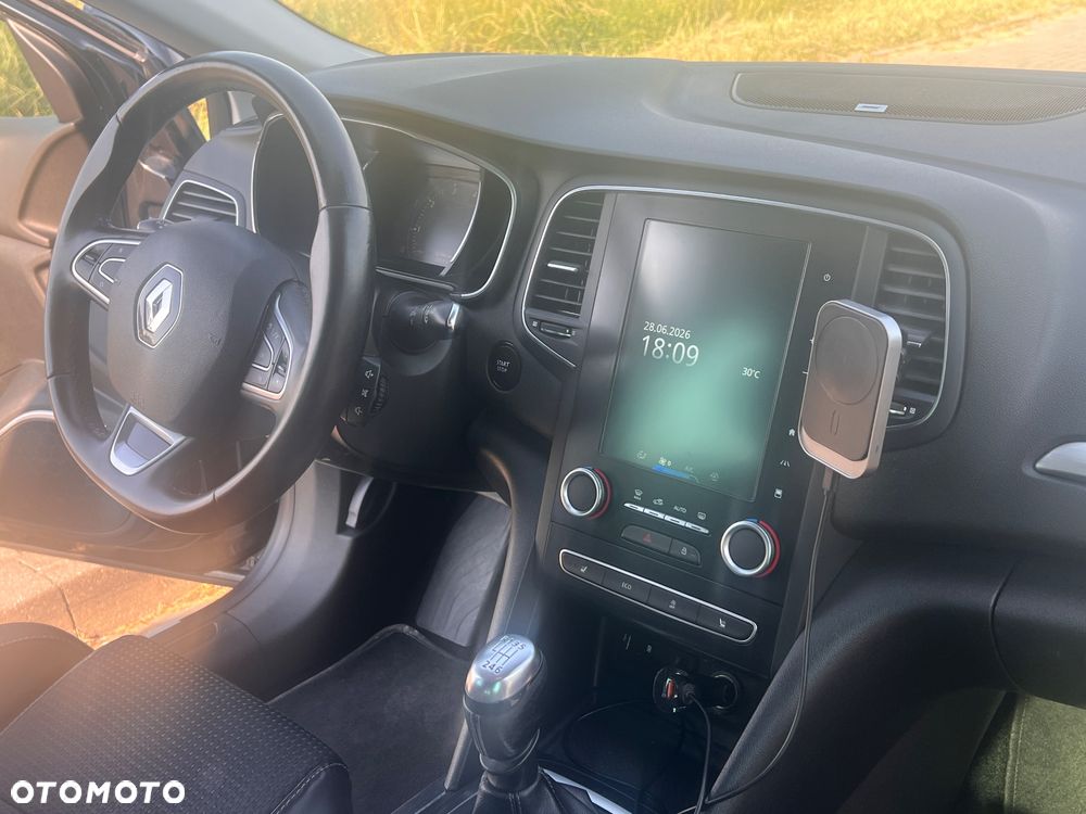 Renault Megane 1.2 Energy TCe Bose - 11