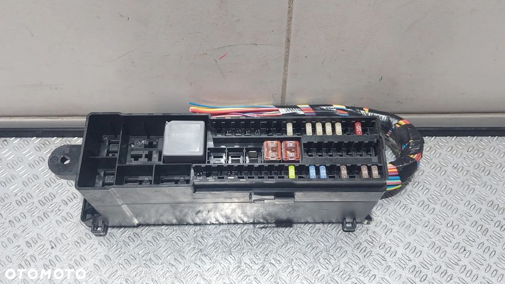 SKRZYNKA BEZPIECZNIKÓW 2,0 TDCI FORD C-MAX MK2 R2012 NR AV6T9A3403A - 1