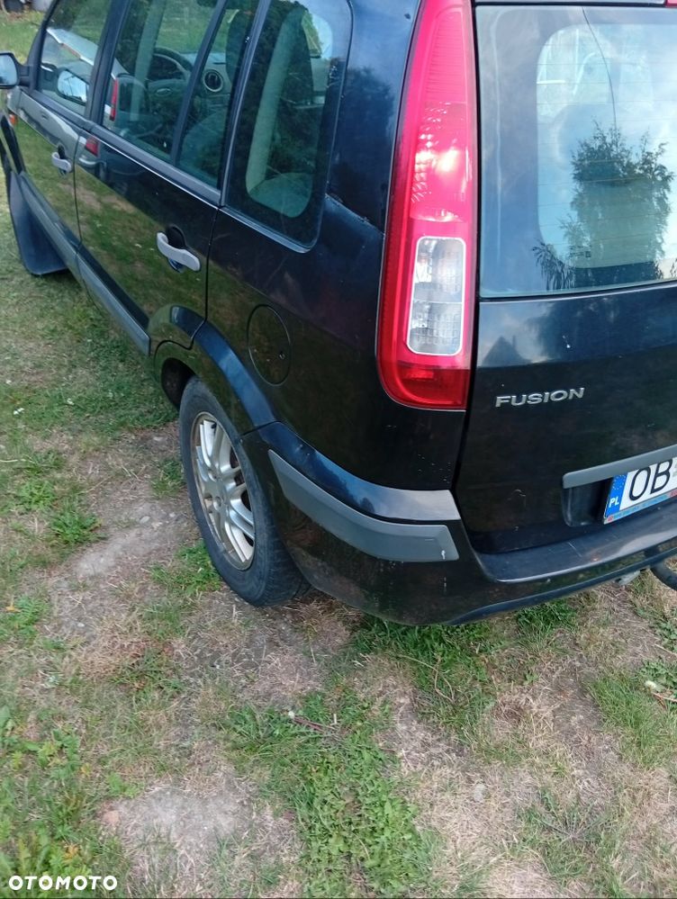 Ford Fusion - 3