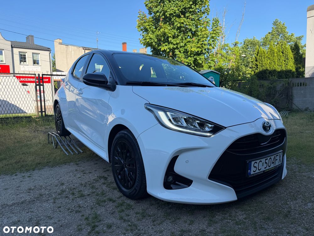 Toyota Yaris Hybrid 1.5 Premiere Edition - 1