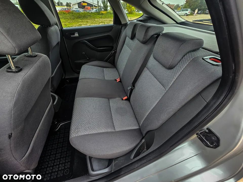 Ford Focus 1.6 Comfort - 15