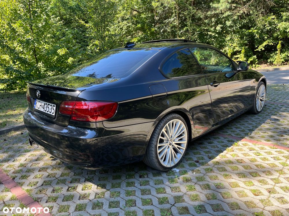 BMW Seria 3 320i - 16