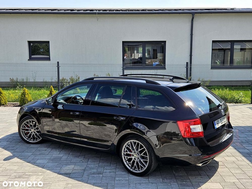 Skoda Octavia 2.0 TDI DSG RS - 8