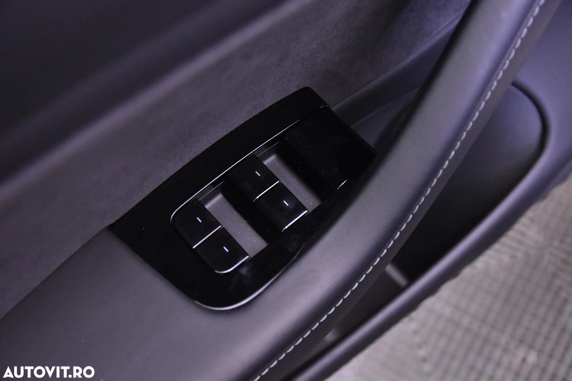 Tesla Model 3 Long Range - 14