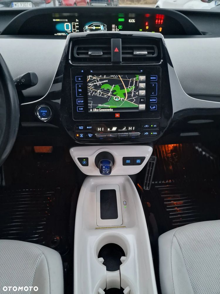 Toyota Prius Hybrid Executive - 20