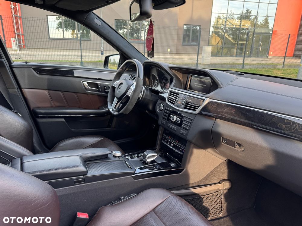 Mercedes-Benz Klasa E 63 AMG - 7