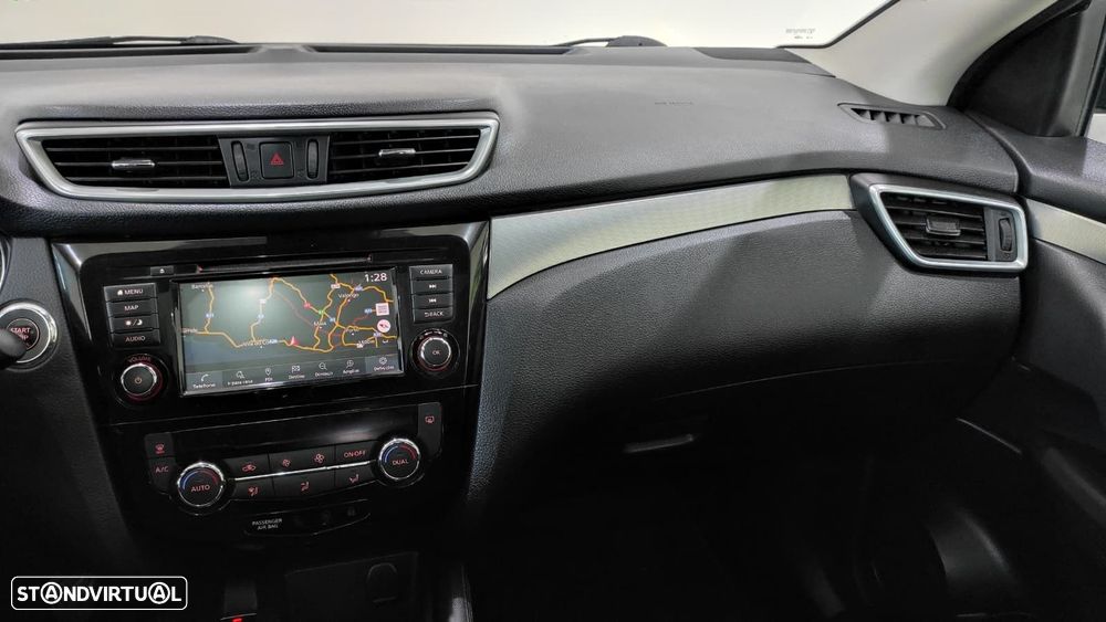 Nissan Qashqai 1.3 DIG-T Tekna - 27