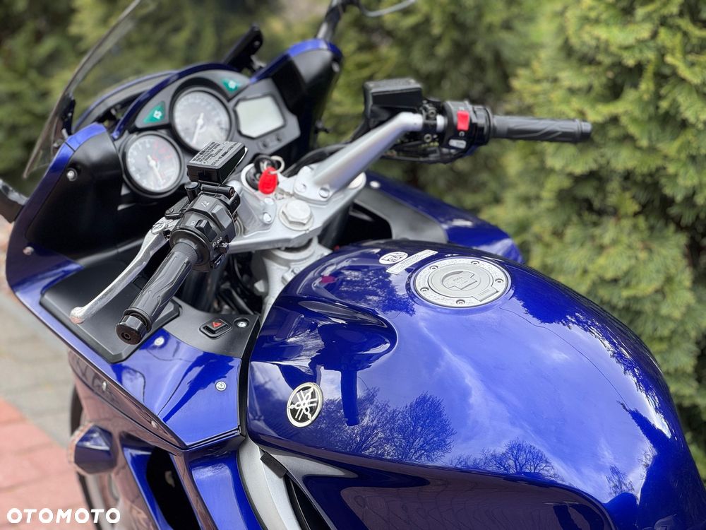 Yamaha FJR - 15