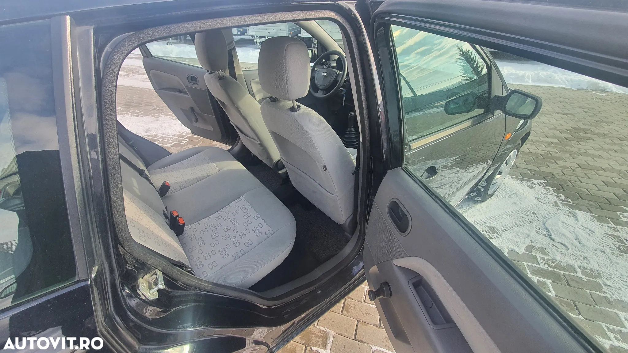 Ford Fiesta 1.25 Trend - 10
