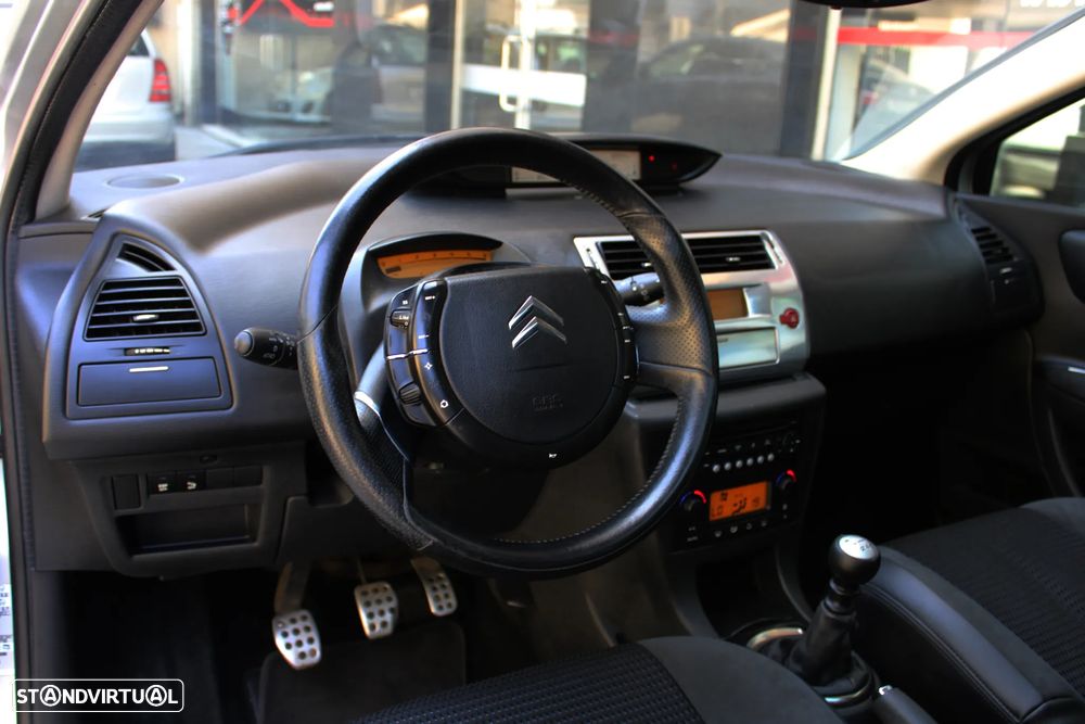 Citroën C4 2.0 HDi FAP VTS - 21