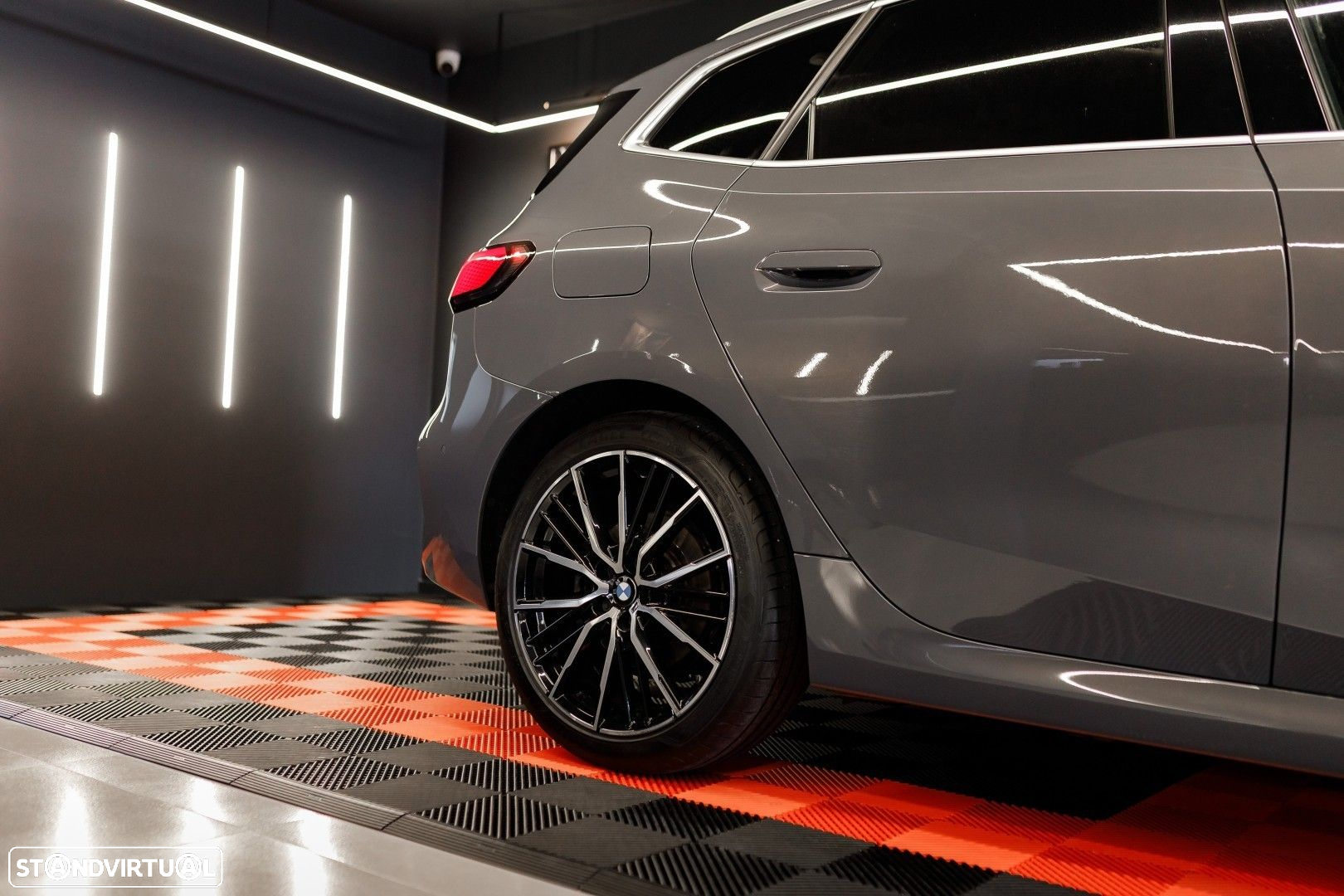 BMW 218 Active Tourer - 10
