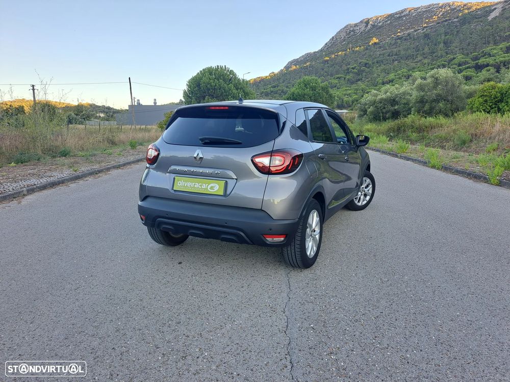 Renault Captur ENERGY TCe 120 LIMITED - 4