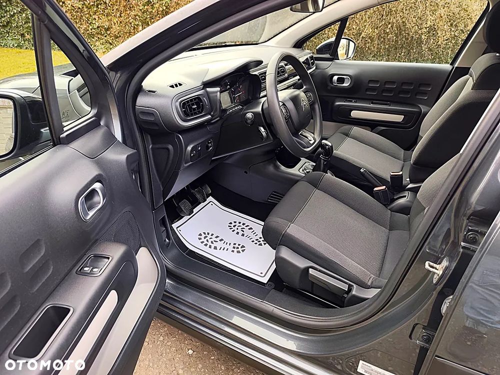 Citroën C3 Pure Tech 82 SHINE - 8