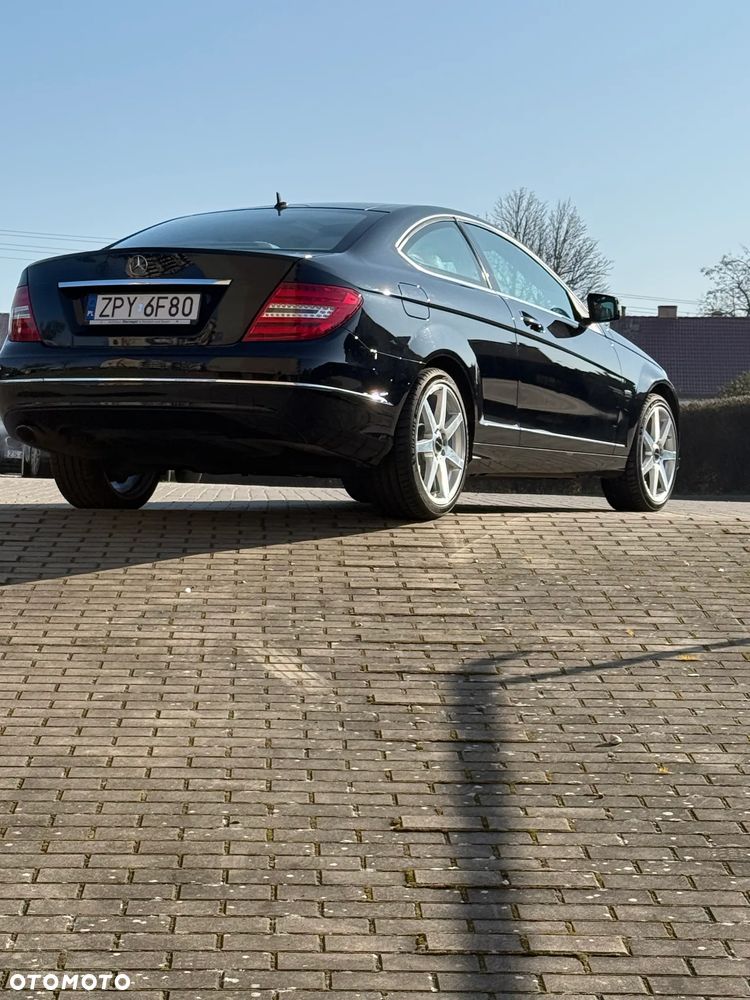 Mercedes-Benz Klasa C 250 CGI BlueEff - 6