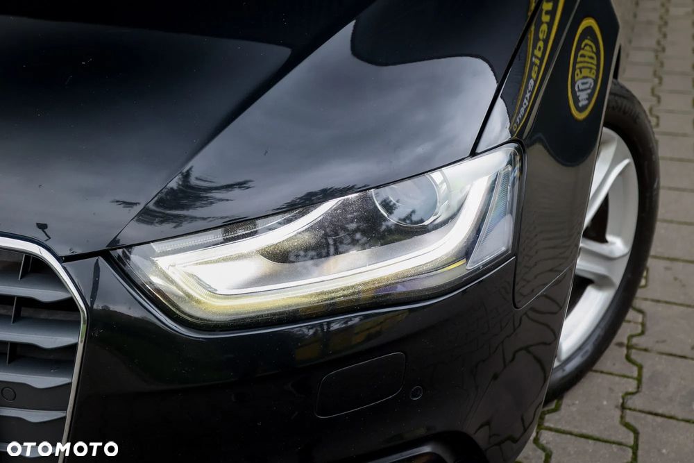 Audi A4 - 4
