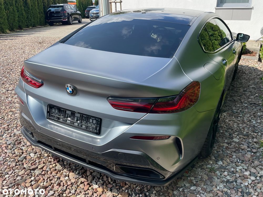 BMW Seria 8 840i - 5